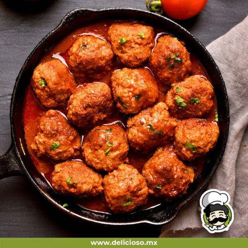 Albóndigas de Res en Salsa de Chipotle Cremosa