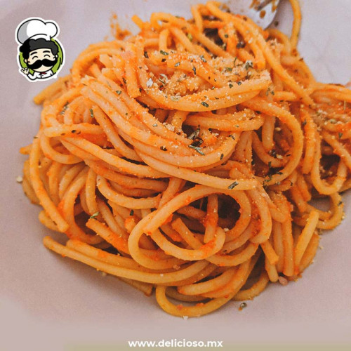 Espagueti a la Crema de Pimiento Morrón Rojo