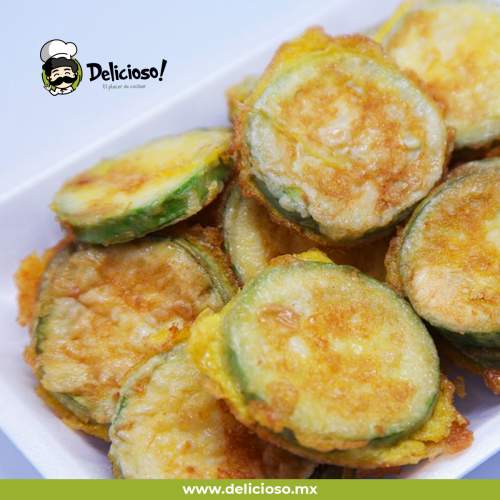 Calabacitas Capeadas Rellenas de Queso (En Salsa)